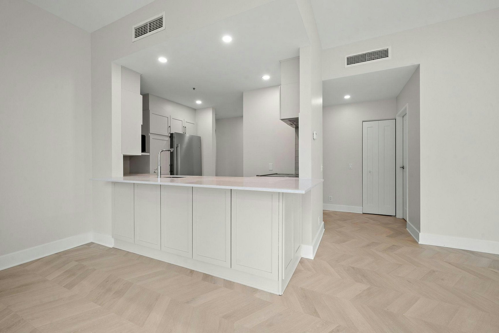 503-2015 De La Montagne, Montréal, QC, H3G 1Z9 - 51