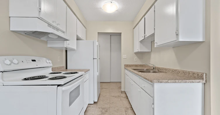 208-3262 Sandwich Street, Windsor, ON, N9C 1A8 - 13