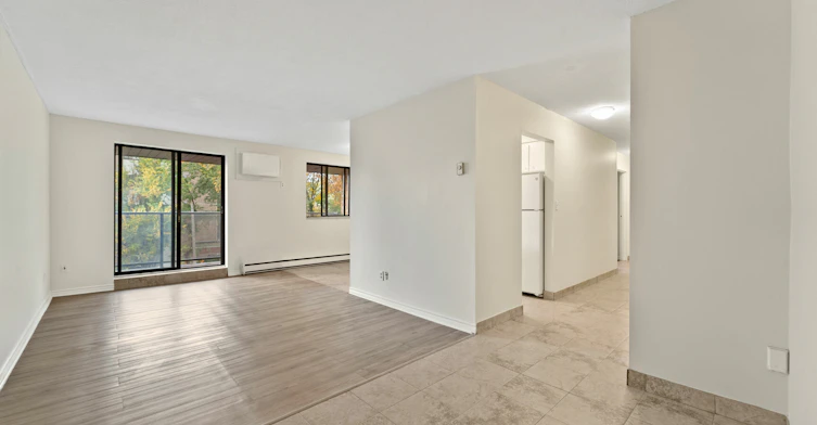 208-3262 Sandwich Street, Windsor, ON, N9C 1A8 - 8
