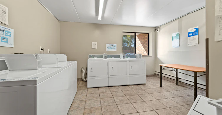 208-3262 Sandwich Street, Windsor, ON, N9C 1A8 - 23