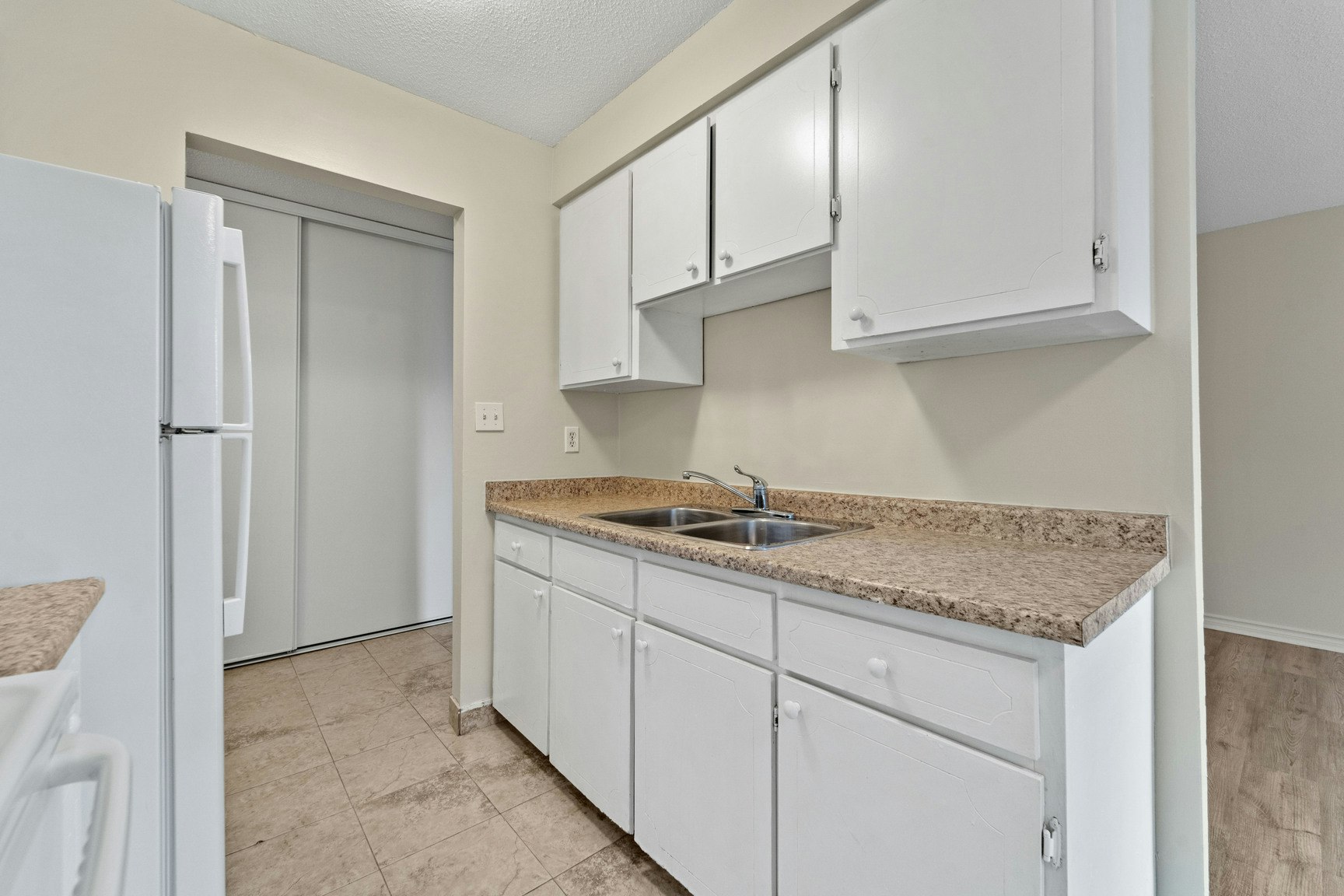 208-3262 Sandwich Street, Windsor, ON, N9C 1A8 - 15
