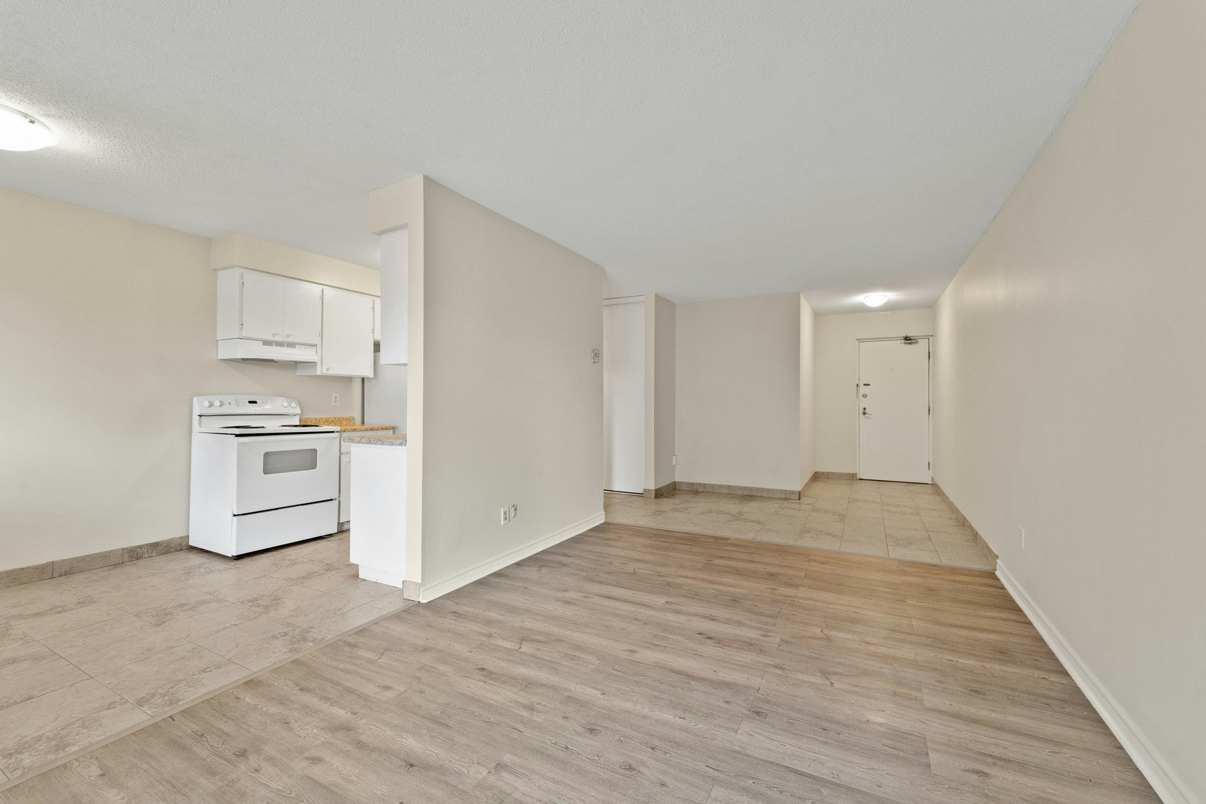 208-3262 Sandwich Street, Windsor, ON, N9C 1A8 - 9