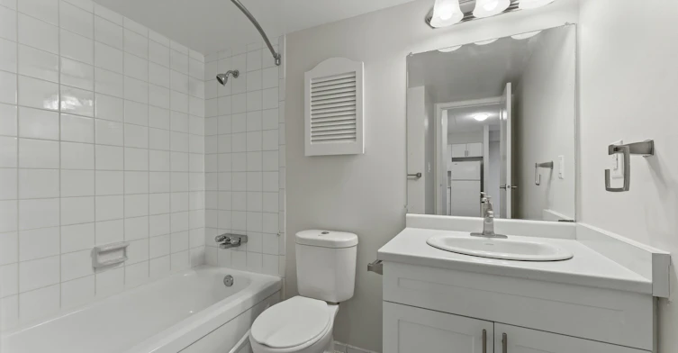 421-11873 Tecumseh Road E, Tecumseh, ON, N8N 3K1 - 11