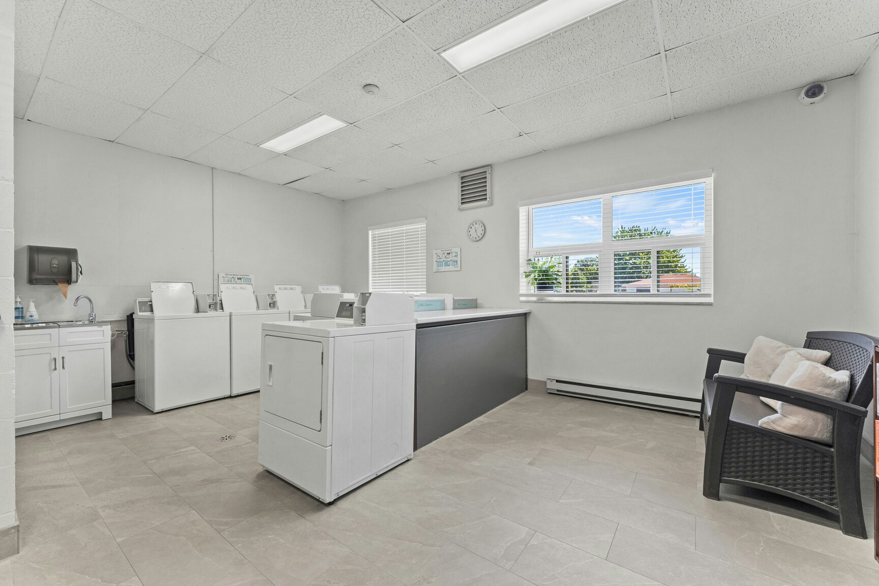 210-11886 Tecumseh Road E, Tecumseh, ON, N8N 3C2 - 6