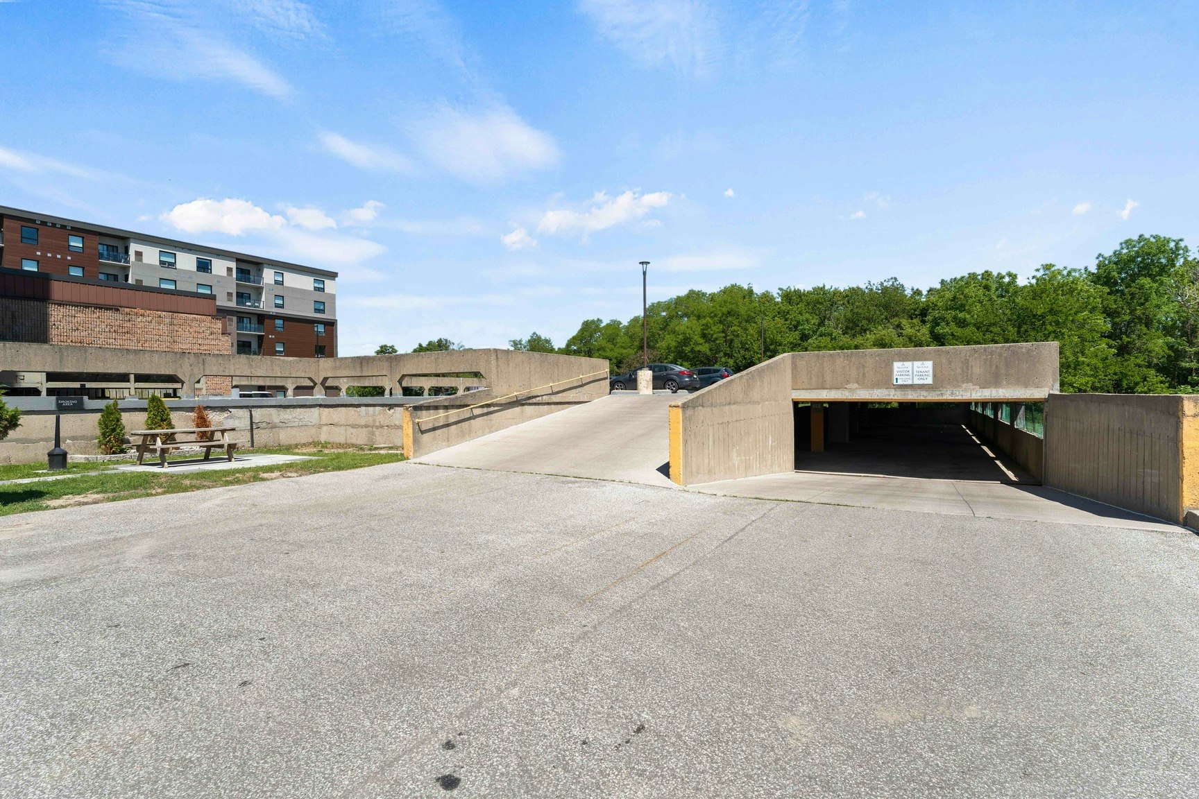 210-11886 Tecumseh Road E, Tecumseh, ON, N8N 3C2 - 21