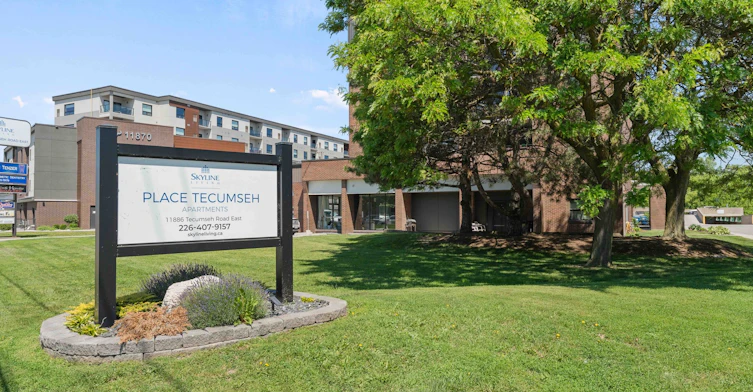 210-11886 Tecumseh Road E, Tecumseh, ON, N8N 3C2 - 3