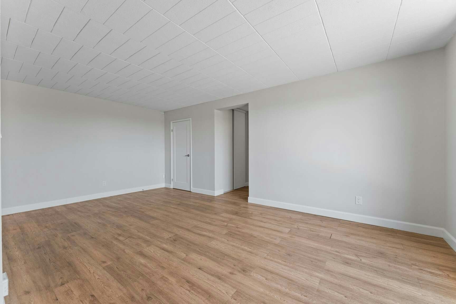 409-11886 Tecumseh Road E, Tecumseh, ON, N8N 3C2 - 10