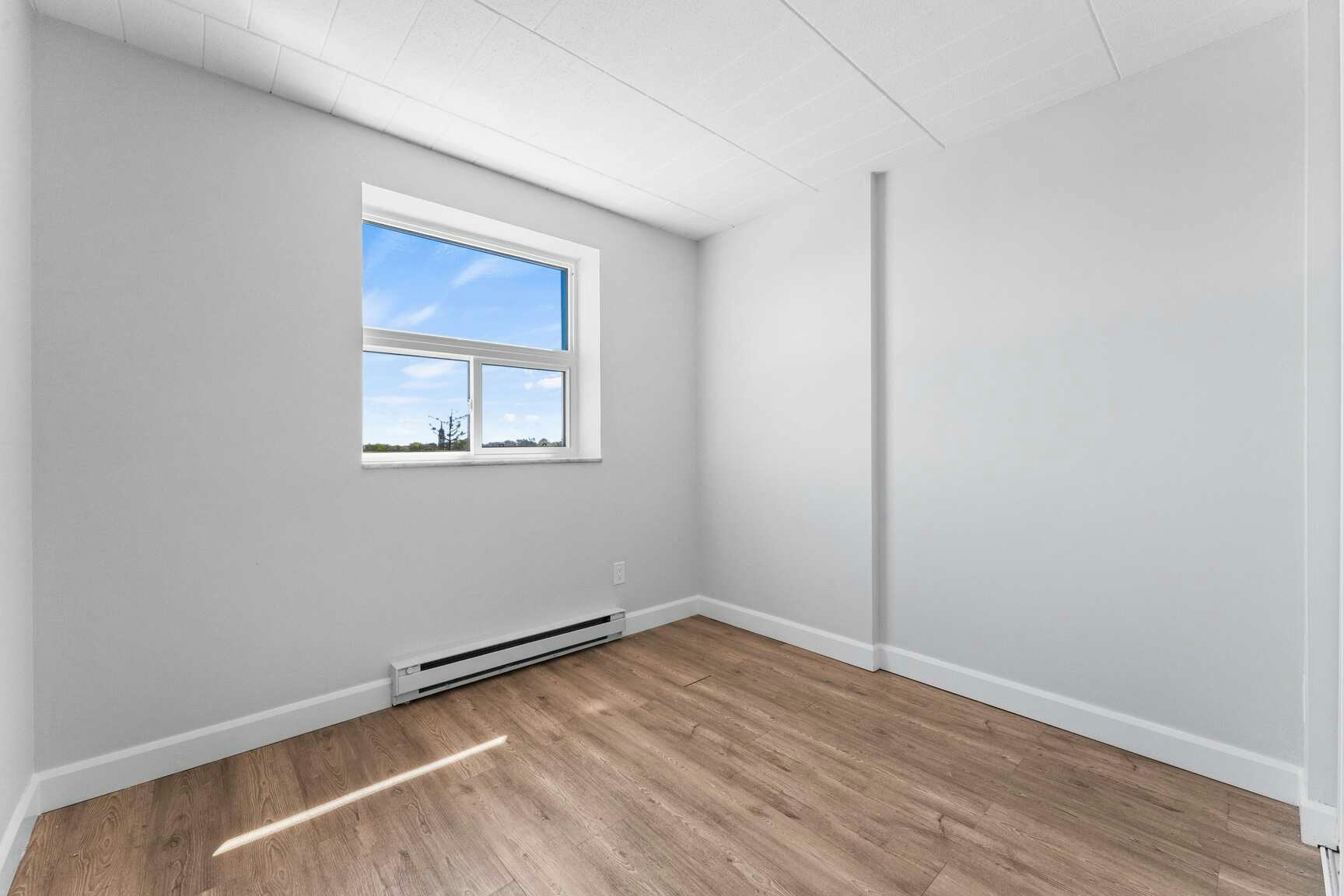 409-11886 Tecumseh Road E, Tecumseh, ON, N8N 3C2 - 15