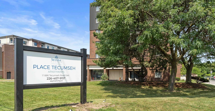 11886 Tecumseh Road E, Tecumseh, ON, N8N 3C2 - 3