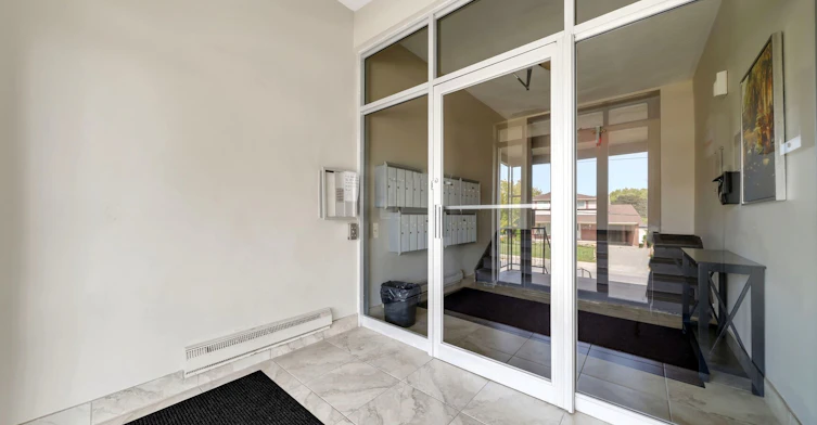 209-955 10th Street E, Owen Sound, ON, N4K 6B4 - 4