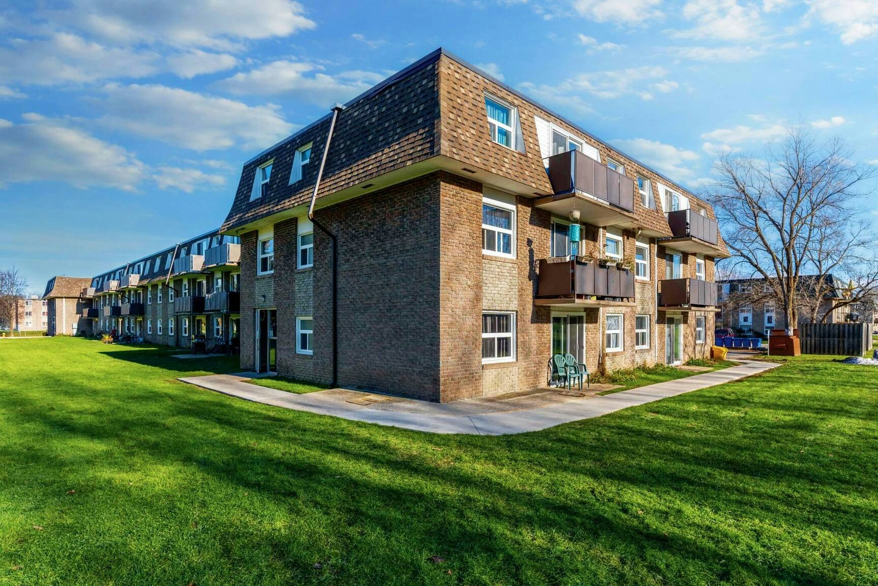 205-575 28th Street W, Owen Sound, ON, N4K 6B4 - 2