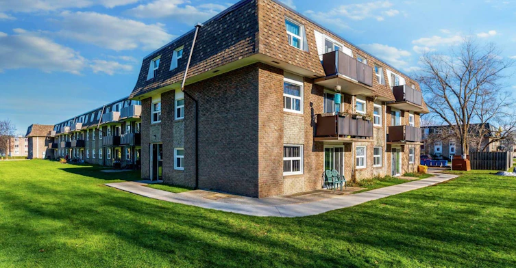 205-575 28th Street W, Owen Sound, ON, N4K 6B4 - 2