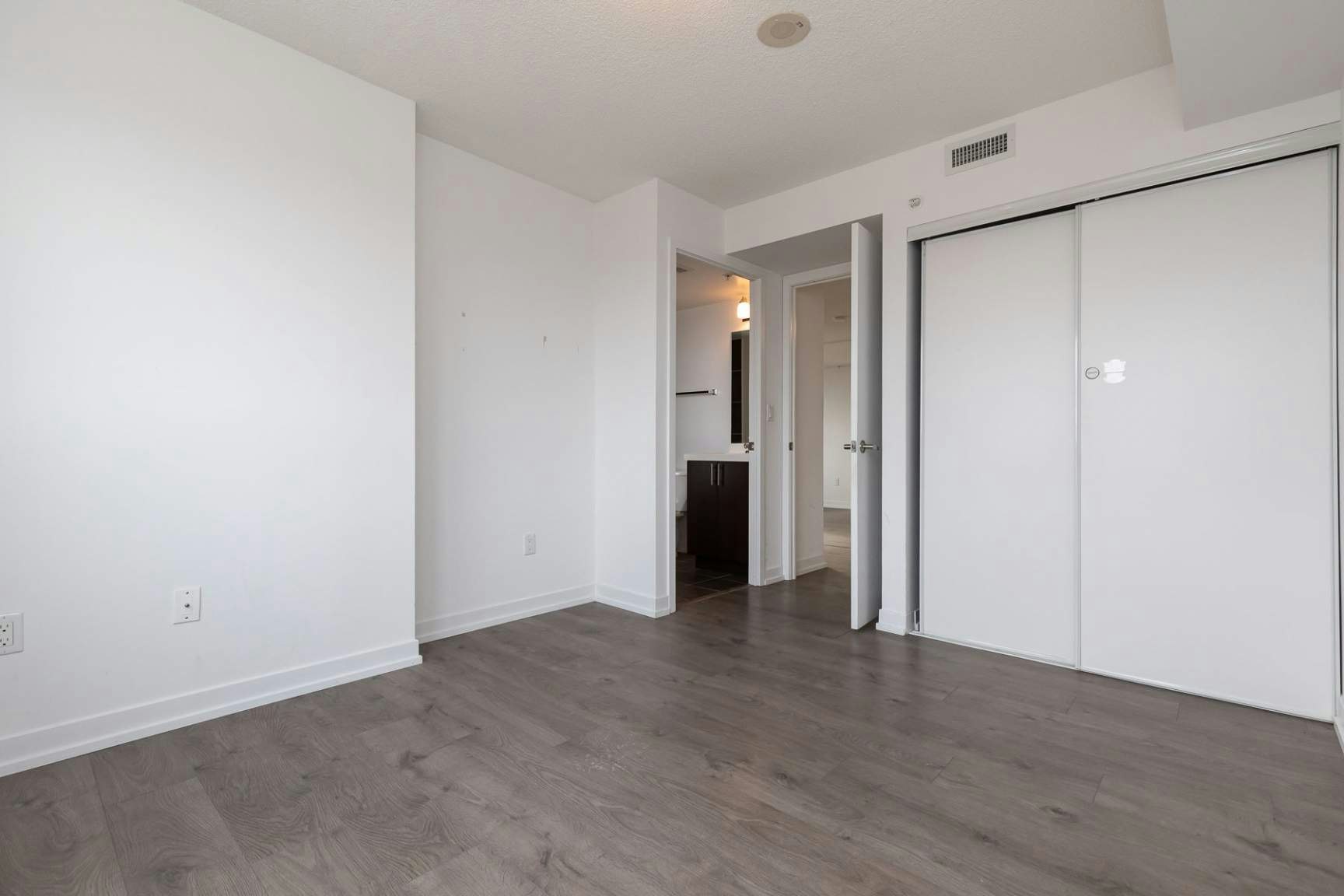 2304-1410 Dupont Street, Toronto, ON, M6H 0B6 - 8