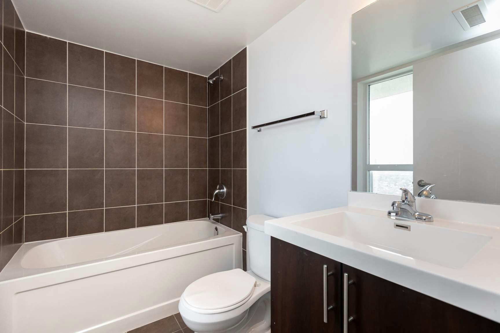 2304-1410 Dupont Street, Toronto, ON, M6H 0B6 - 9