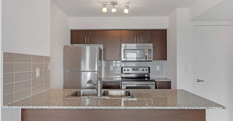1910-1410 Dupont Street, Toronto, ON, M6H 0B6 - 2