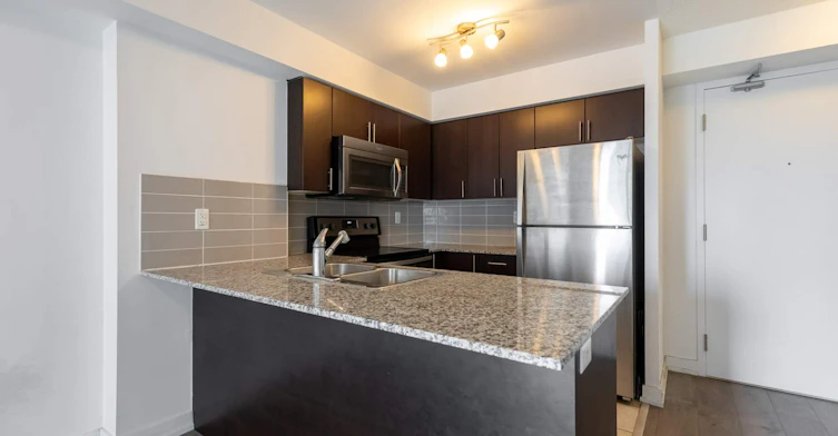 1808-1410 Dupont Street, Toronto, ON, M6H 0B6