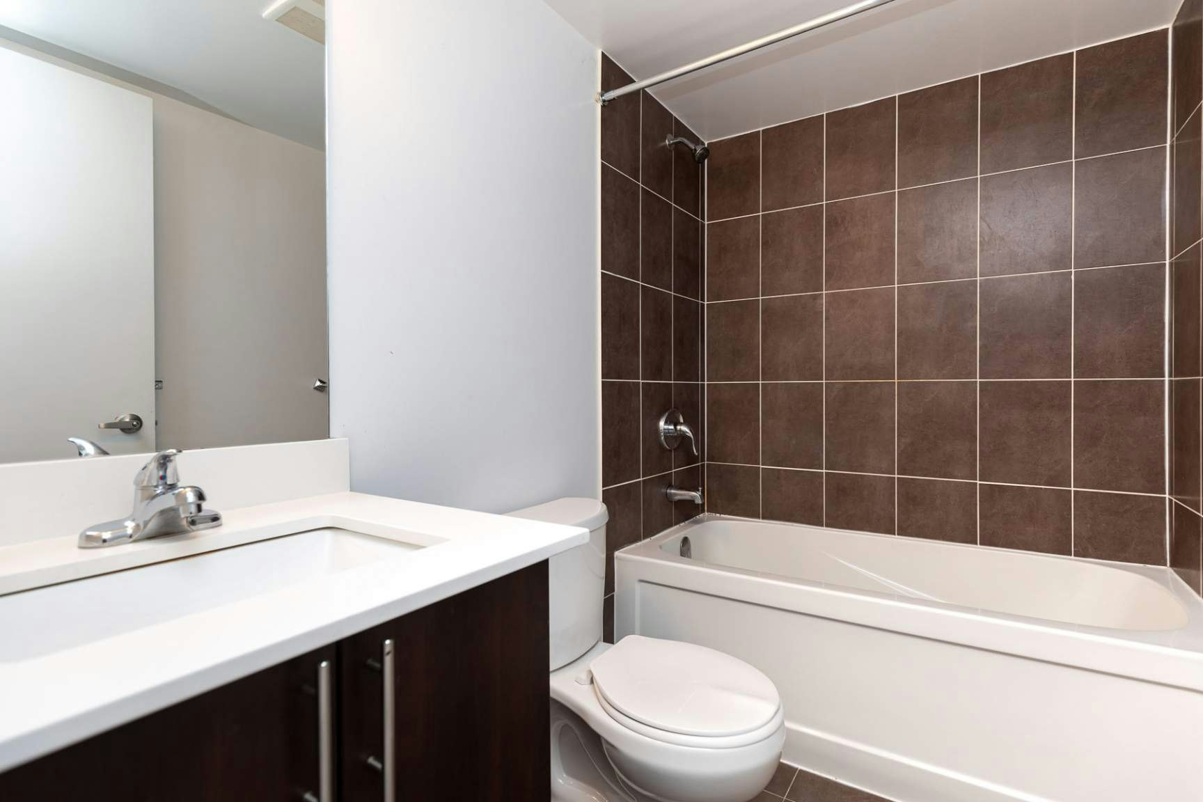 2202-1420 Dupont Street, Toronto, ON, M6H 0C2 - 9