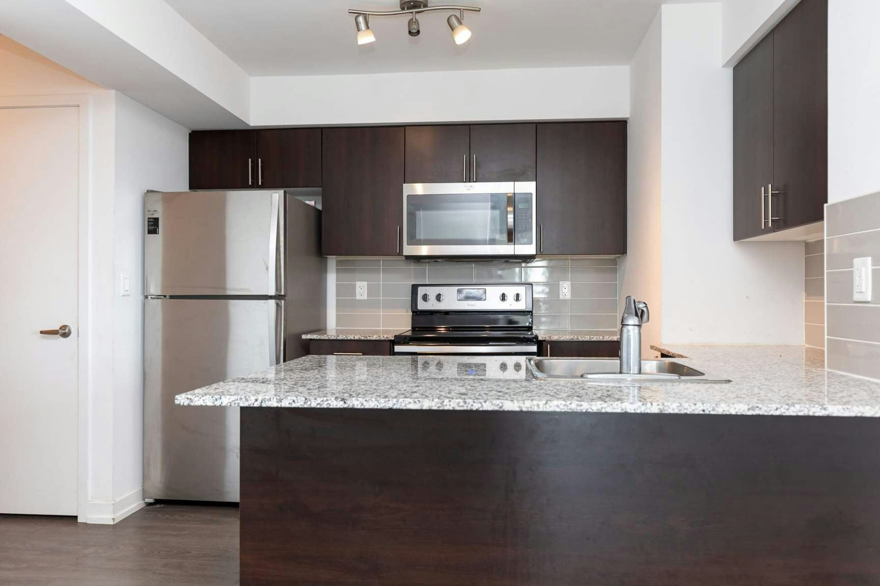 2202-1420 Dupont Street, Toronto, ON, M6H 0C2
