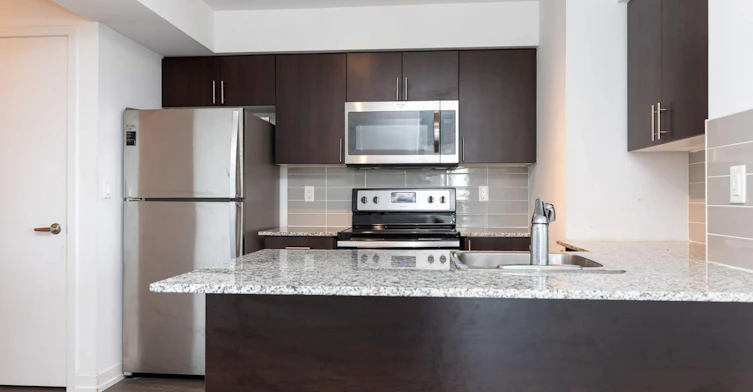 2202-1420 Dupont Street, Toronto, ON, M6H 0C2