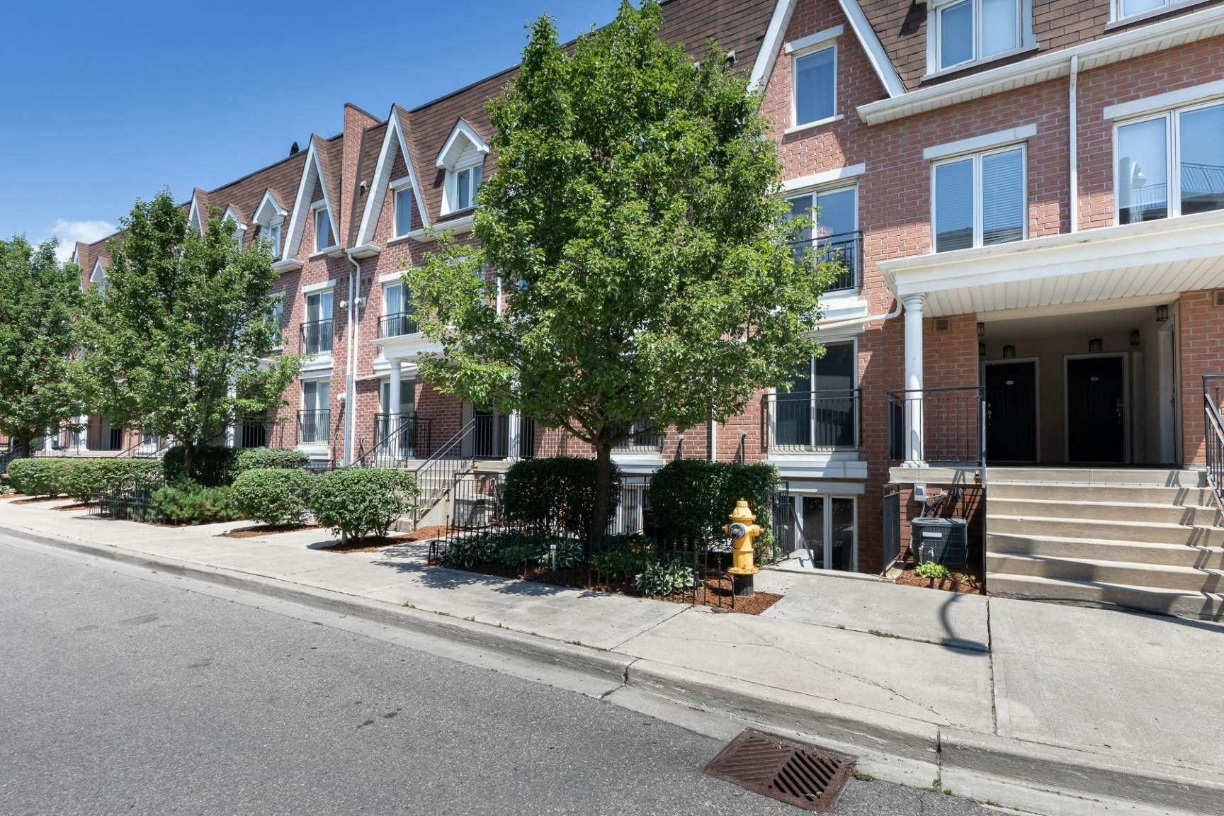 609- 16 Laidlaw Street, Toronto, ON-16 Laidlaw Street, Toronto, ON, M6K 1X2