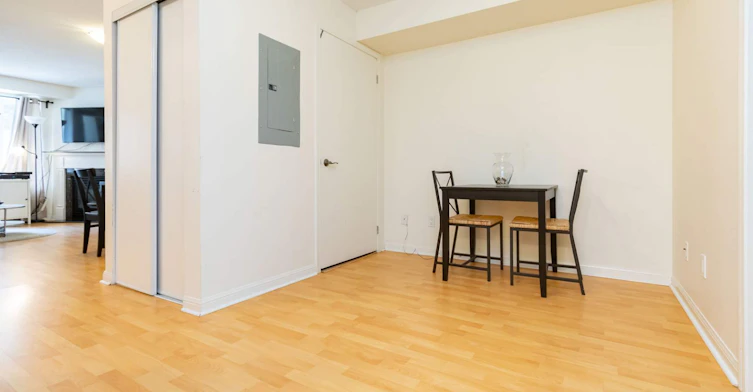 609- 16 Laidlaw Street, Toronto, ON-16 Laidlaw Street, Toronto, ON, M6K 1X2 - 7