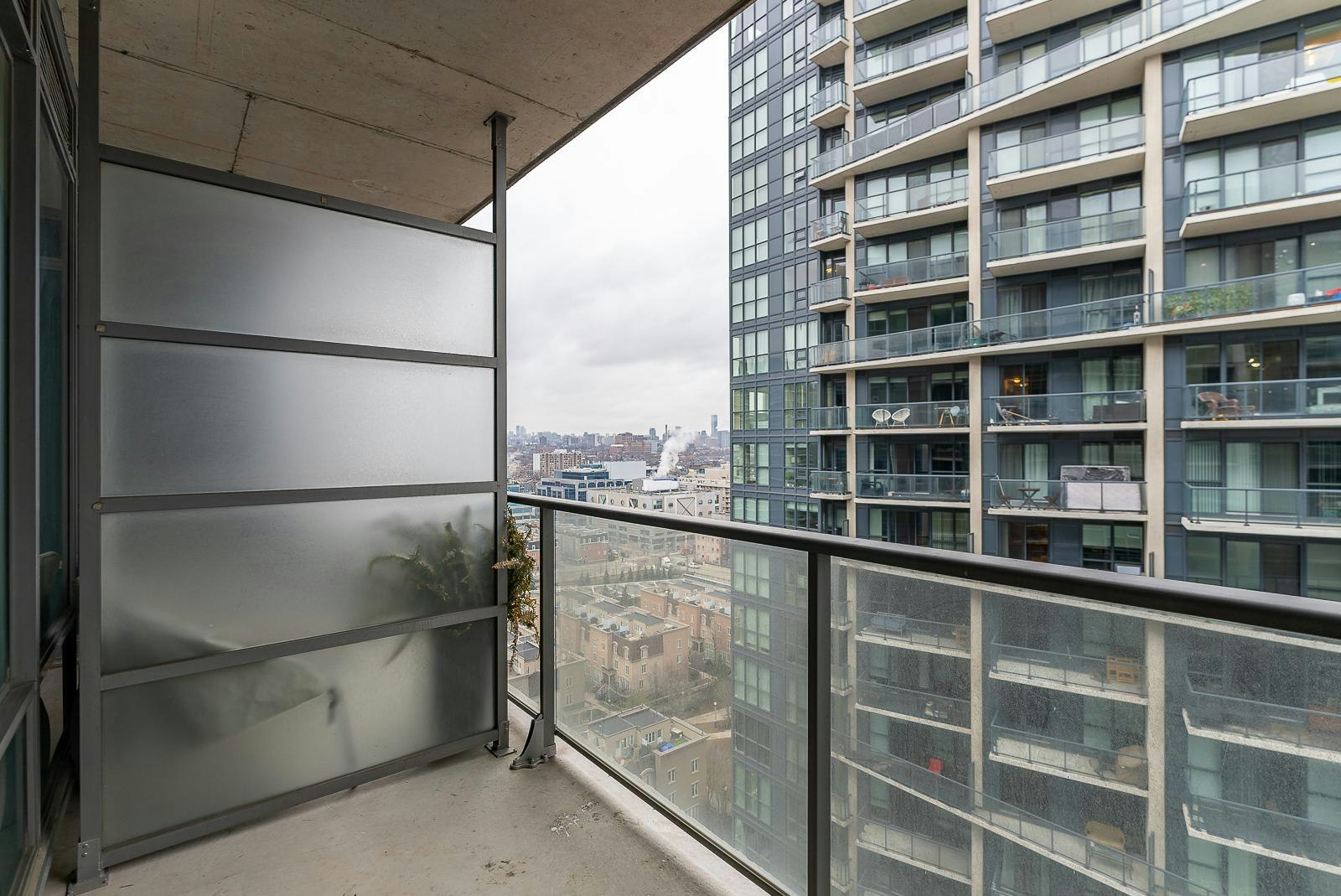 1806-55 Liberty Street East, Toronto, ON, M6K 3P9 - 21