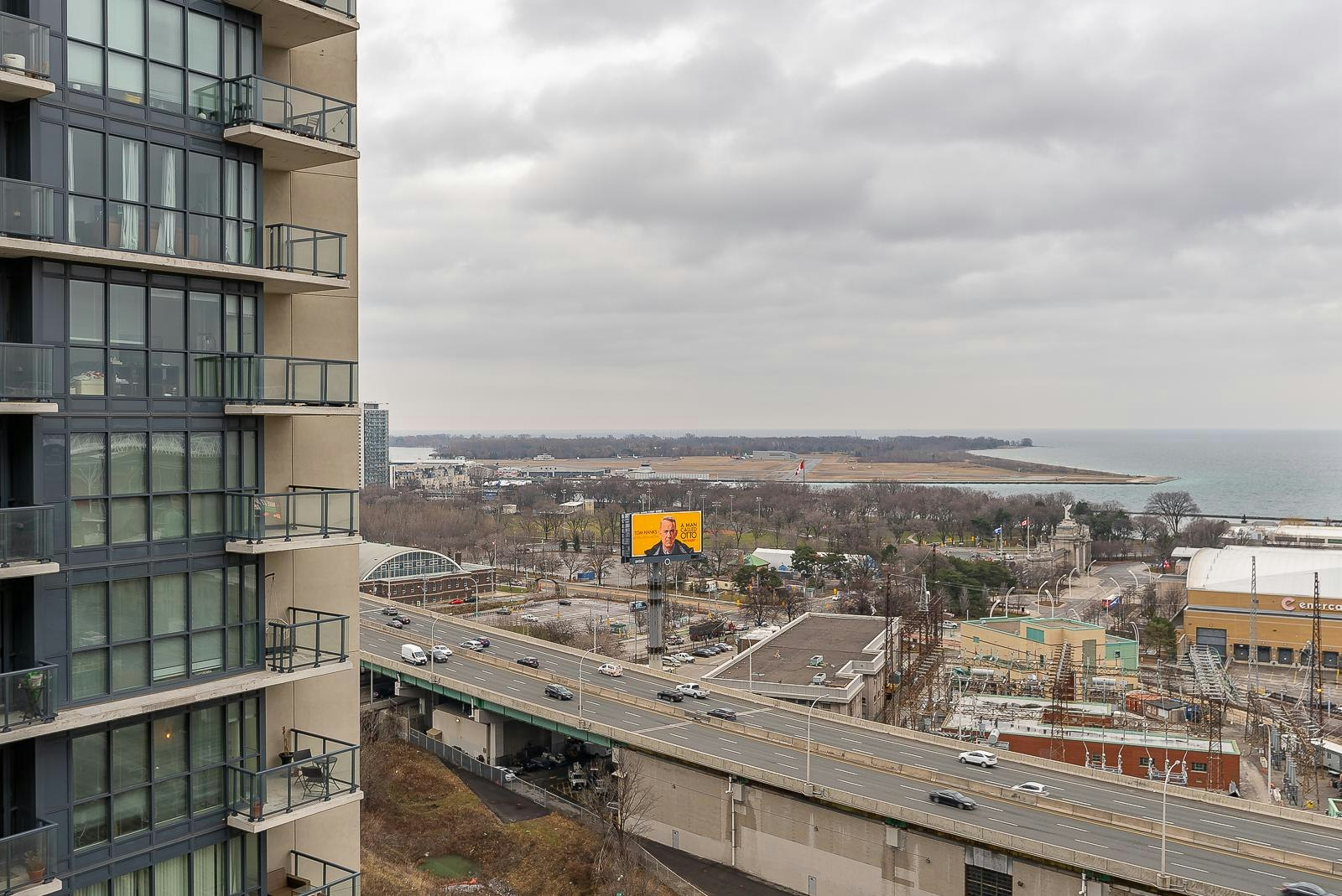 1806-55 Liberty Street East, Toronto, ON, M6K 3P9 - 19