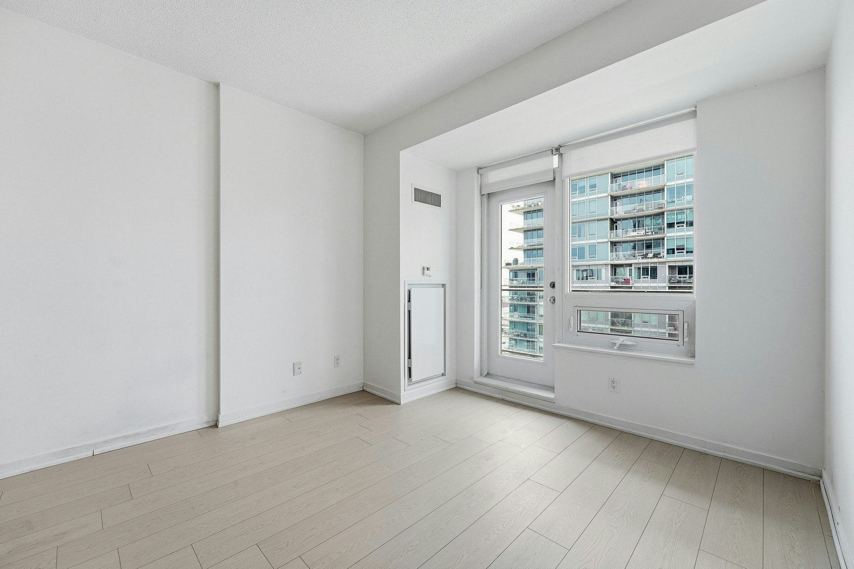1912-55 Liberty Street East, Toronto, ON, M6K 3P9 - 8