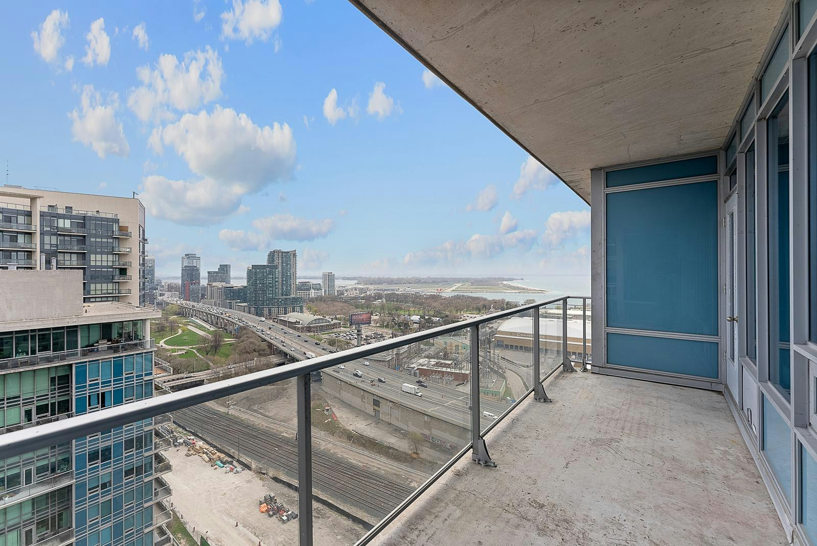 2401-59 Liberty Street East, Toronto, ON, M6K 1Y4 - 29