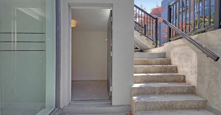 D-702 57 Macaulay Avenue, Toronto, ON M6P 3P5-380 Wallace Avenue, Toronto, ON, M6P 3N8 - 10