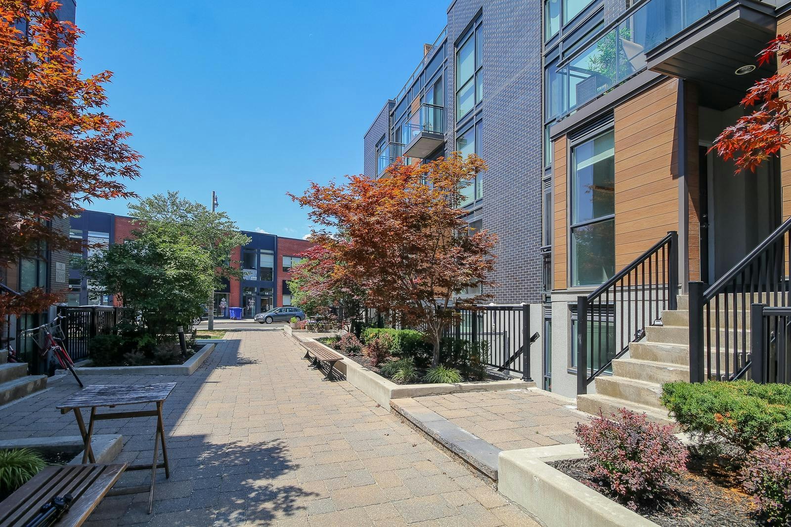 D-702 57 Macaulay Avenue, Toronto, ON M6P 3P5-380 Wallace Avenue, Toronto, ON, M6P 3N8