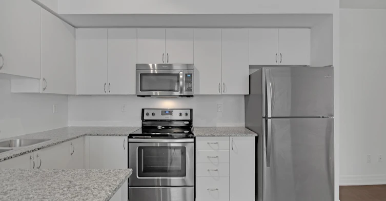 D-702 57 Macaulay Avenue, Toronto, ON M6P 3P5-380 Wallace Avenue, Toronto, ON, M6P 3N8 - 6