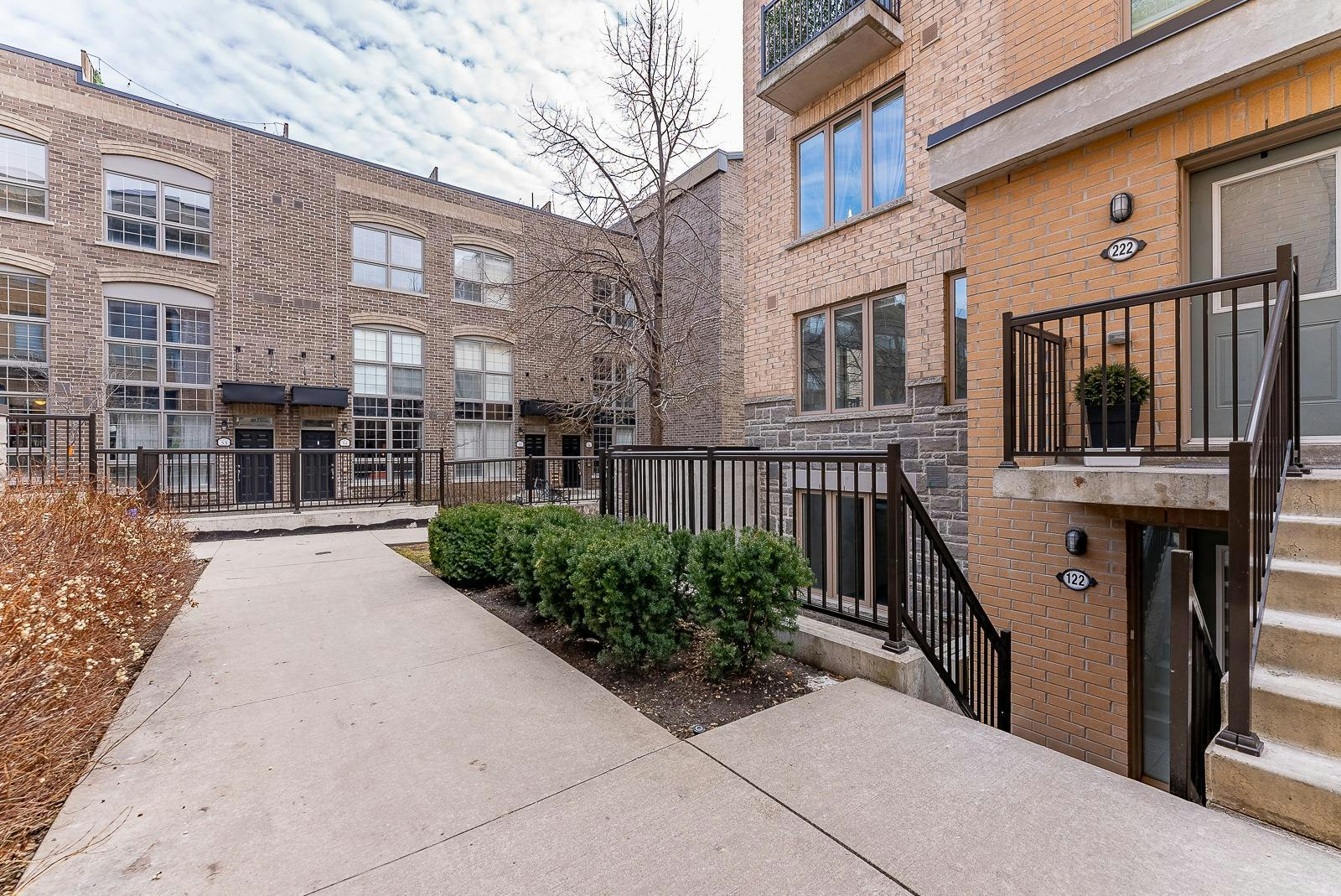 116 9 Foundry Avenue, Toronto, ON M6H 0B7-7 Foundry Avenue, Toronto, ON, M6H 0B7