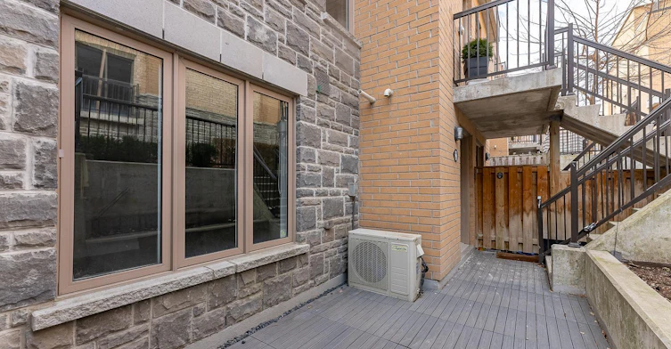 116 9 Foundry Avenue, Toronto, ON M6H 0B7-7 Foundry Avenue, Toronto, ON, M6H 0B7 - 3