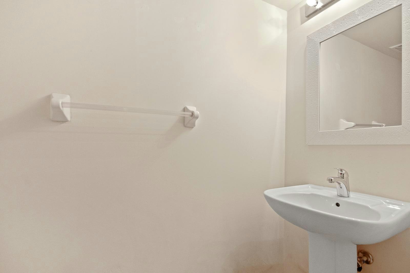 116 9 Foundry Avenue, Toronto, ON M6H 0B7-7 Foundry Avenue, Toronto, ON, M6H 0B7 - 17