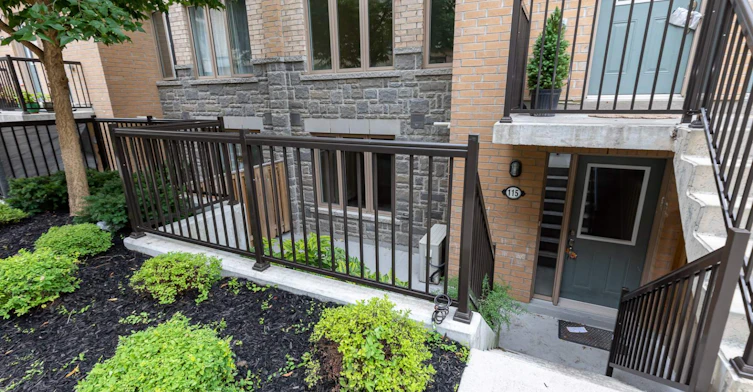 115 9 Foundry Avenue, Toronto, ON M6H 0B7-7 Foundry Avenue, Toronto, ON, M6H 0B7 - 2