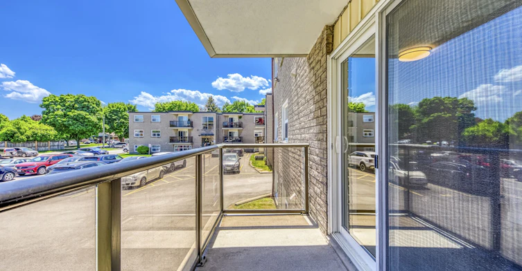 576 Ontario Street, St. Catharines, ON, L2N 4N7 - 9