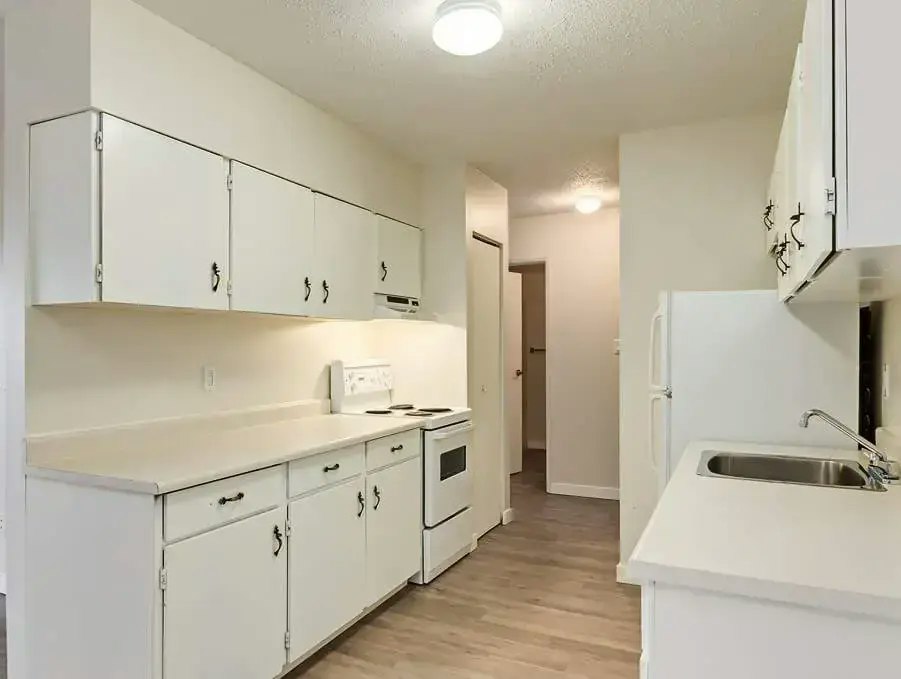 317-4909 45 Avenue, Lloydminster City West, AB, S9V 1R4 - 5