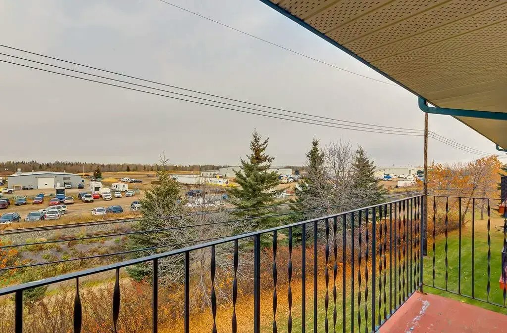 317-4909 45 Avenue, Lloydminster City West, AB, S9V 1R4 - 9