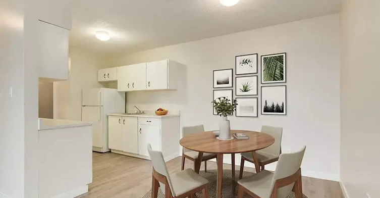 317-4909 45 Avenue, Lloydminster City West, AB, S9V 1R4 - 2