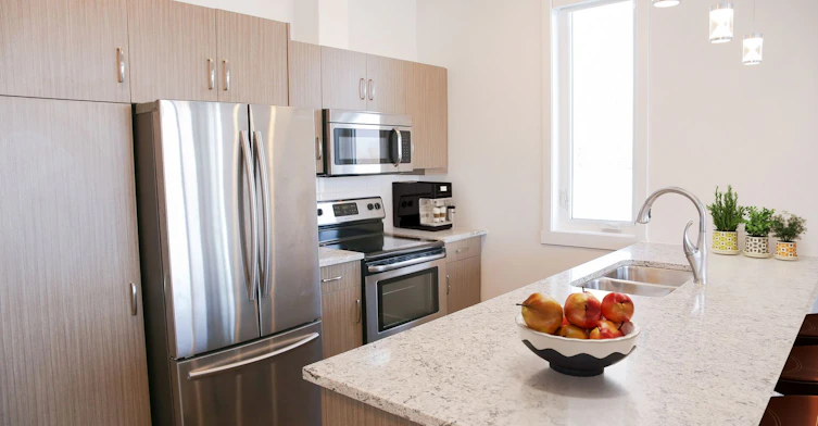 11711 51 Avenue NW, Edmonton, AB, T6H 4P4 - 4
