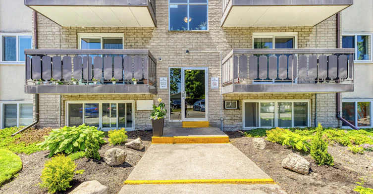 242 Linwell Road, St. Catharines, ON, L2N 1S2 - 3