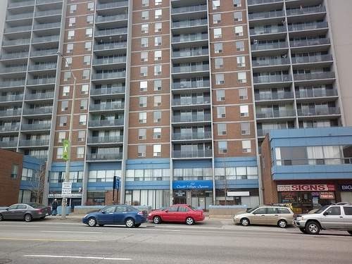 150 Lakeshore Road W, Mississauga, ON, L5H 3R2 - 2