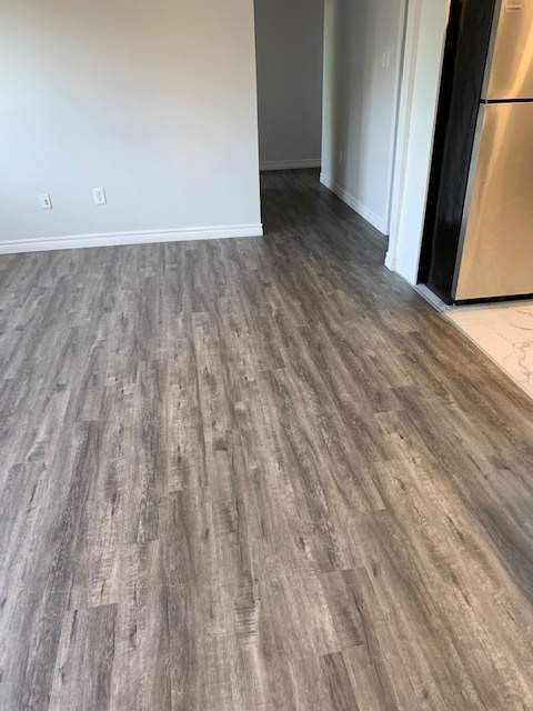 150 Lakeshore Road W, Mississauga, ON, L5H 3R2 - 6