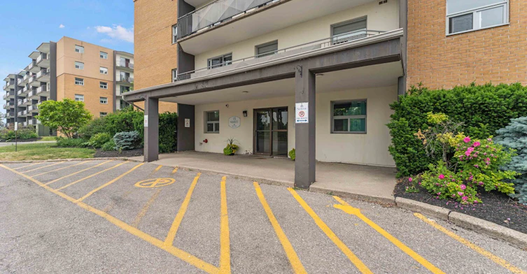 15-404-17 Sympatica Crescent, Brantford, ON, N3P 1K6 - 3
