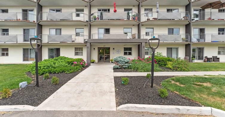 15-404-17 Sympatica Crescent, Brantford, ON, N3P 1K6 - 4