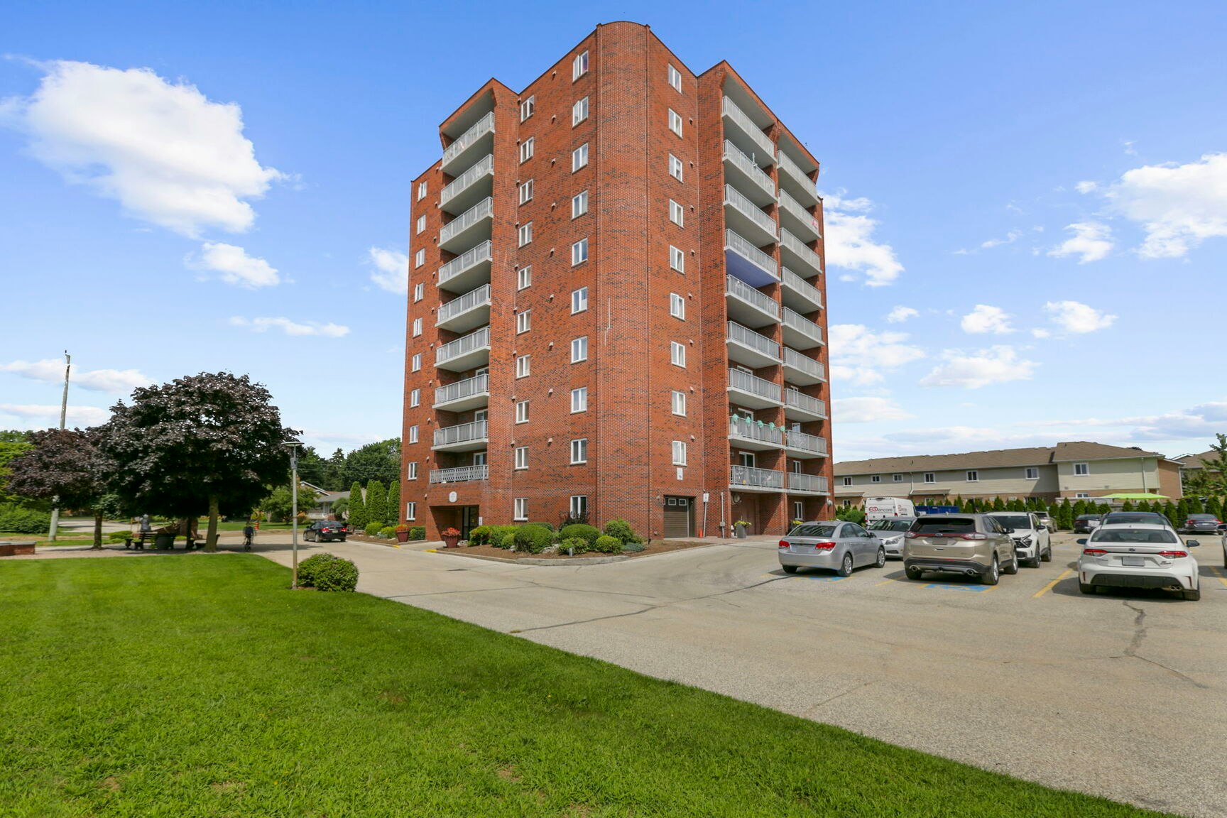 300-302-304 Sherk Street, Leamington, ON, N8H 4N7 - 24