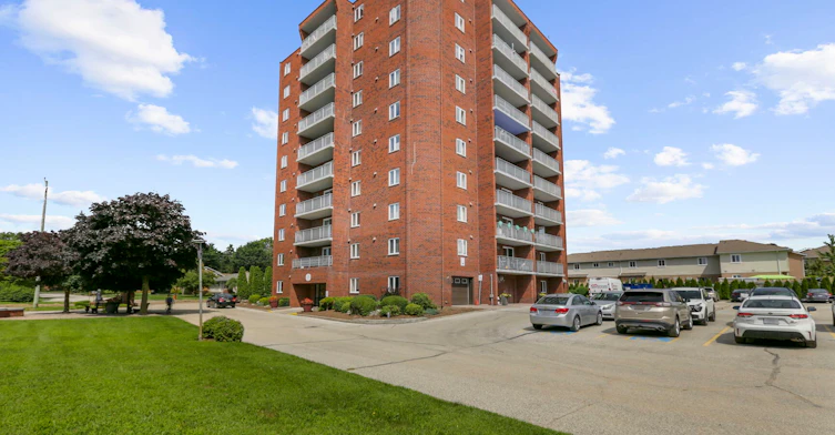 300-302-304 Sherk Street, Leamington, ON, N8H 4N7 - 24