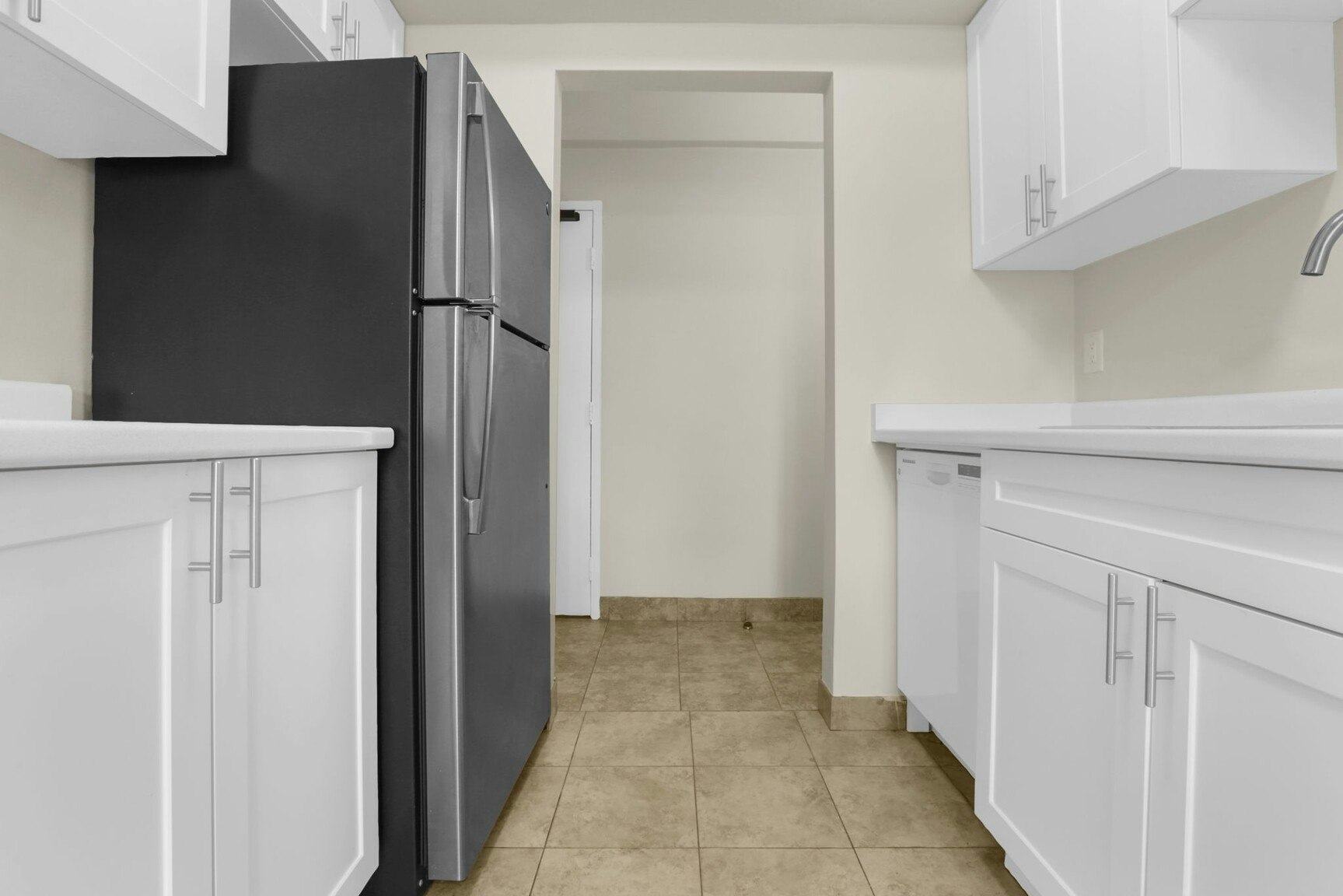 300-302-304 Sherk Street, Leamington, ON, N8H 4N7 - 9