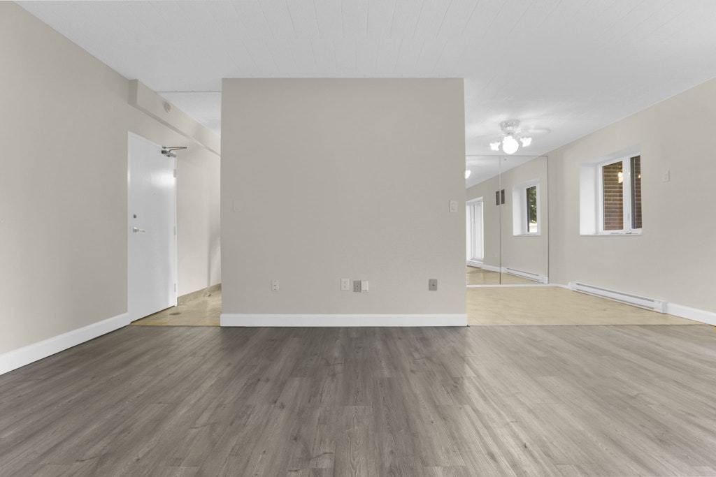 300-604-304 Sherk Street, Leamington, ON, N8H 4N7 - 7